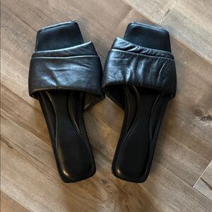Black Women's Slide Sandals